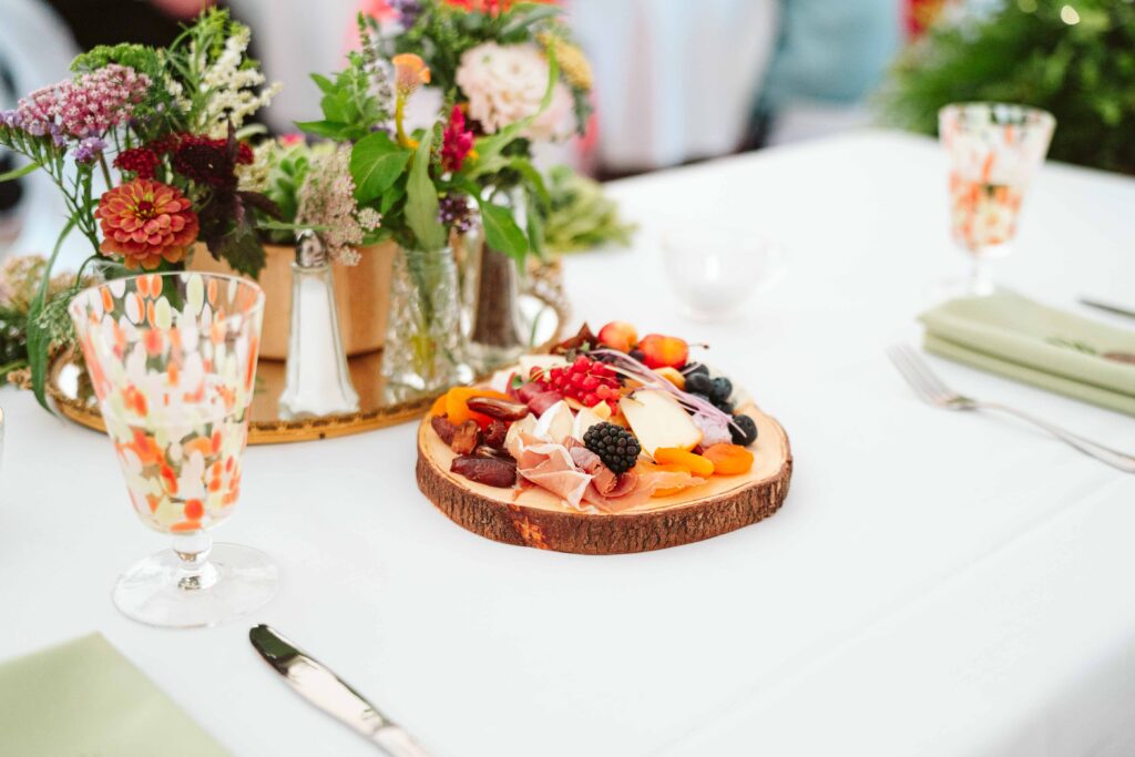 NH New England Rockingham Country Club wedding summer seacoast photographer  New Hampshire wild flowers botanical ferns details food