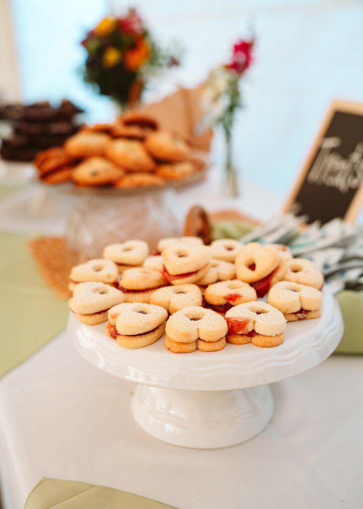 NH New England Rockingham Country Club wedding summer seacoast photographer  New Hampshire treats cookies